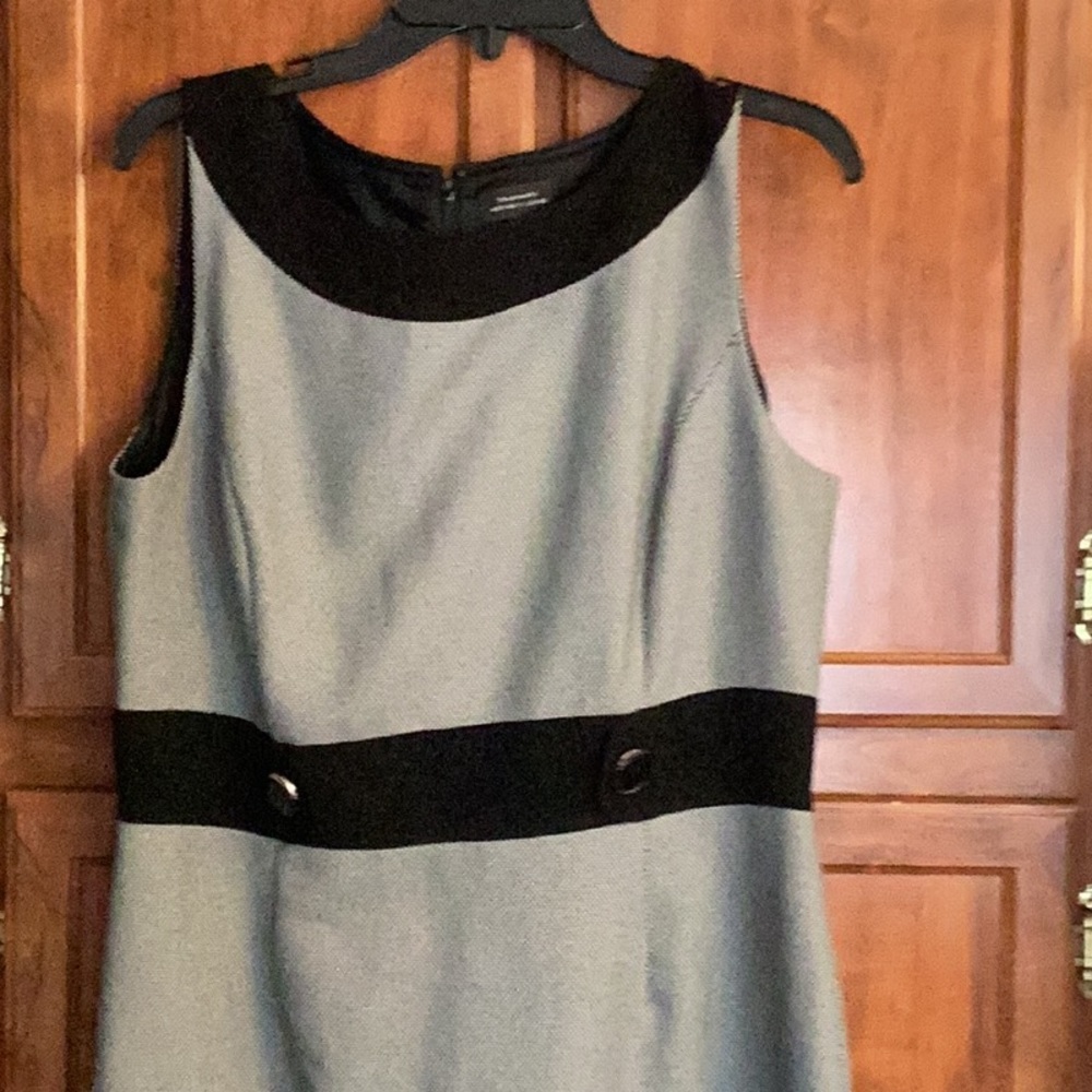 Dress Tahari Brand